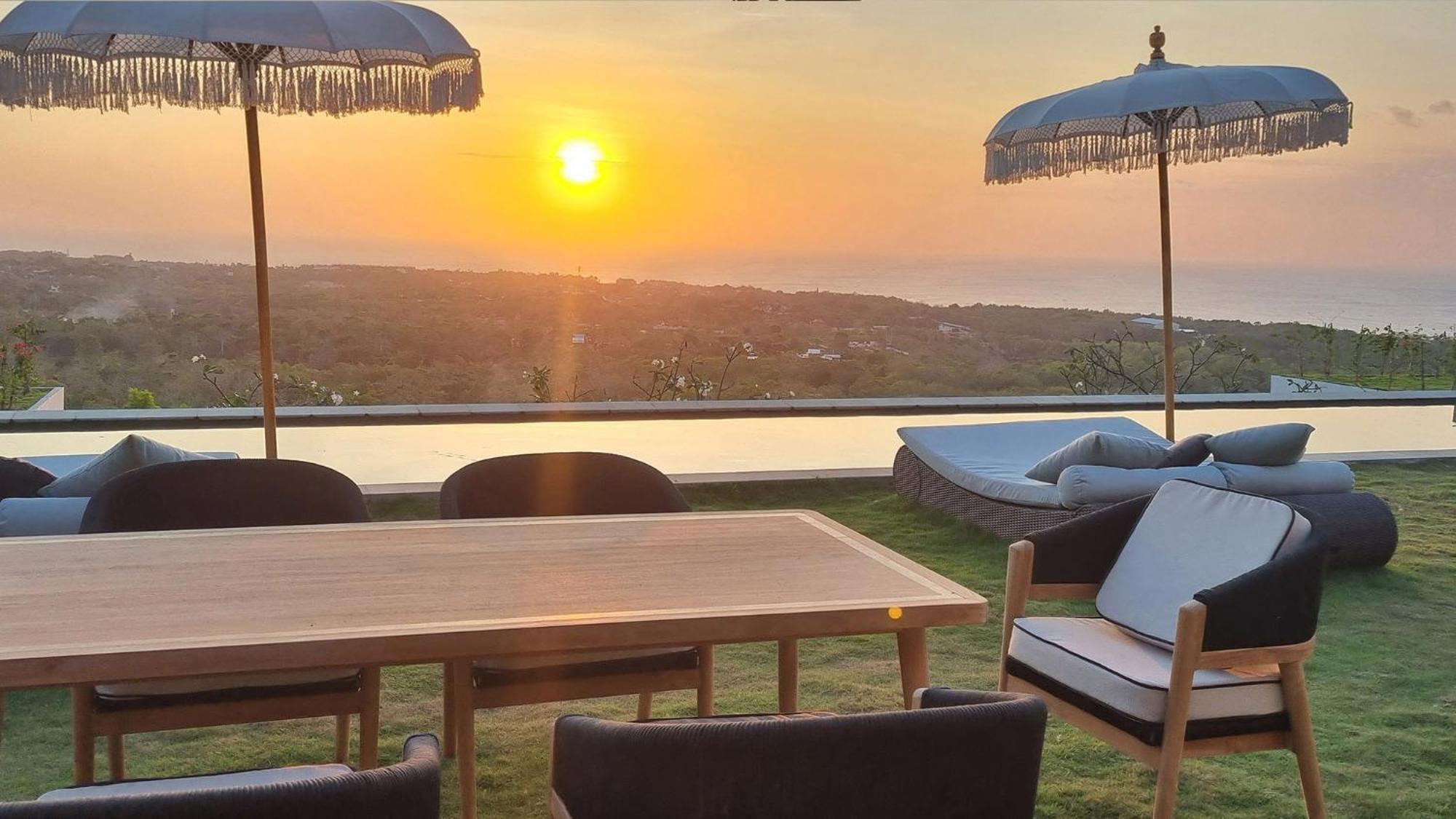 Uluwatu Sunset Hills Apartment Exterior photo