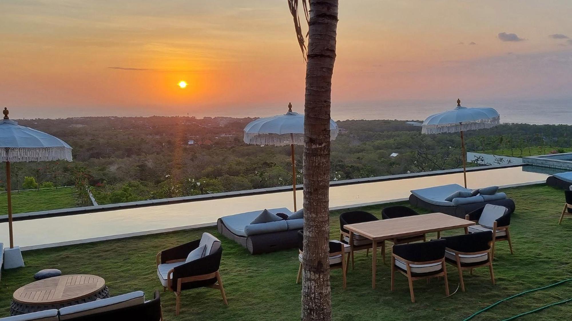 Uluwatu Sunset Hills Apartment Exterior photo