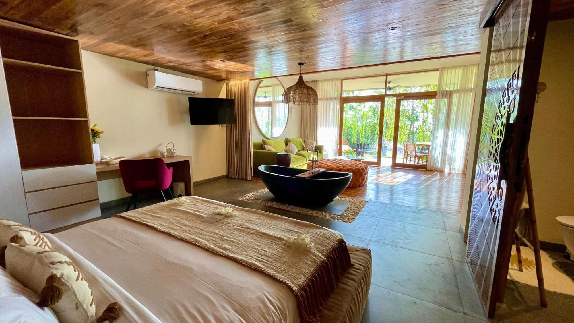Uluwatu Sunset Hills Apartment Exterior photo